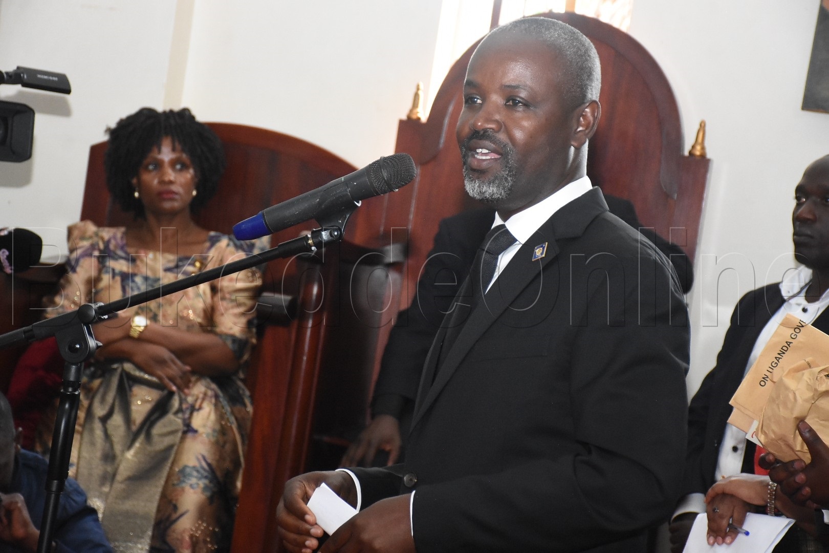 Omumyuka wa Sipiika Thomas tayebwa ng'ayogera eri abakungubazi